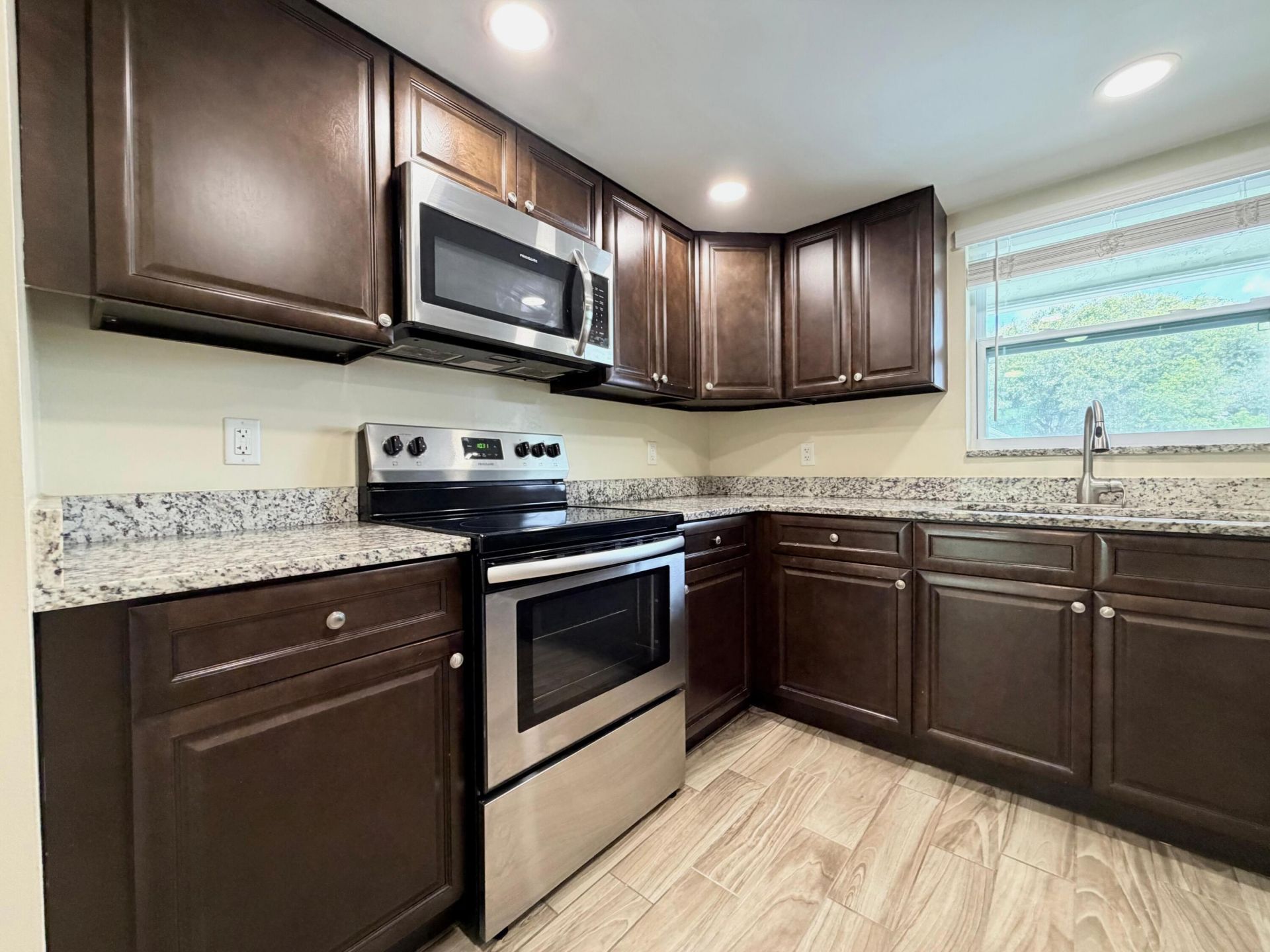 3794 SE County Line Road, Unit 102, Jupiter, FL 33469 Photo