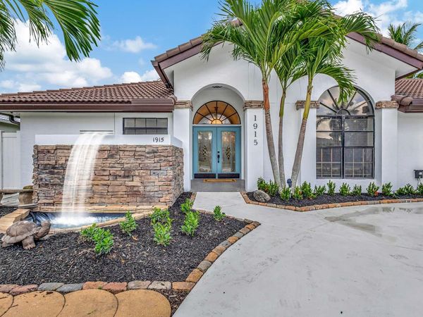 1915 New Haven Avenue, Wellington, FL 33414