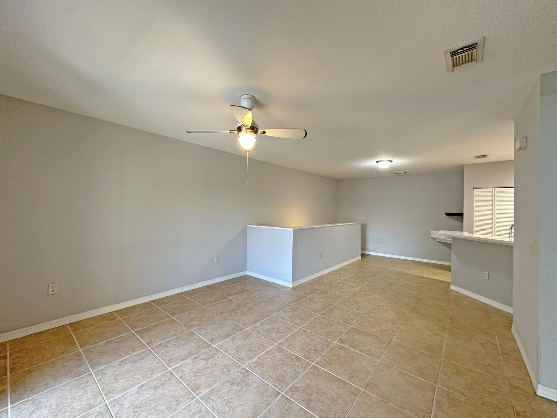 160 SW Peacock Boulevard, Unit 31-206, Port Saint Lucie, FL 34986 Photo