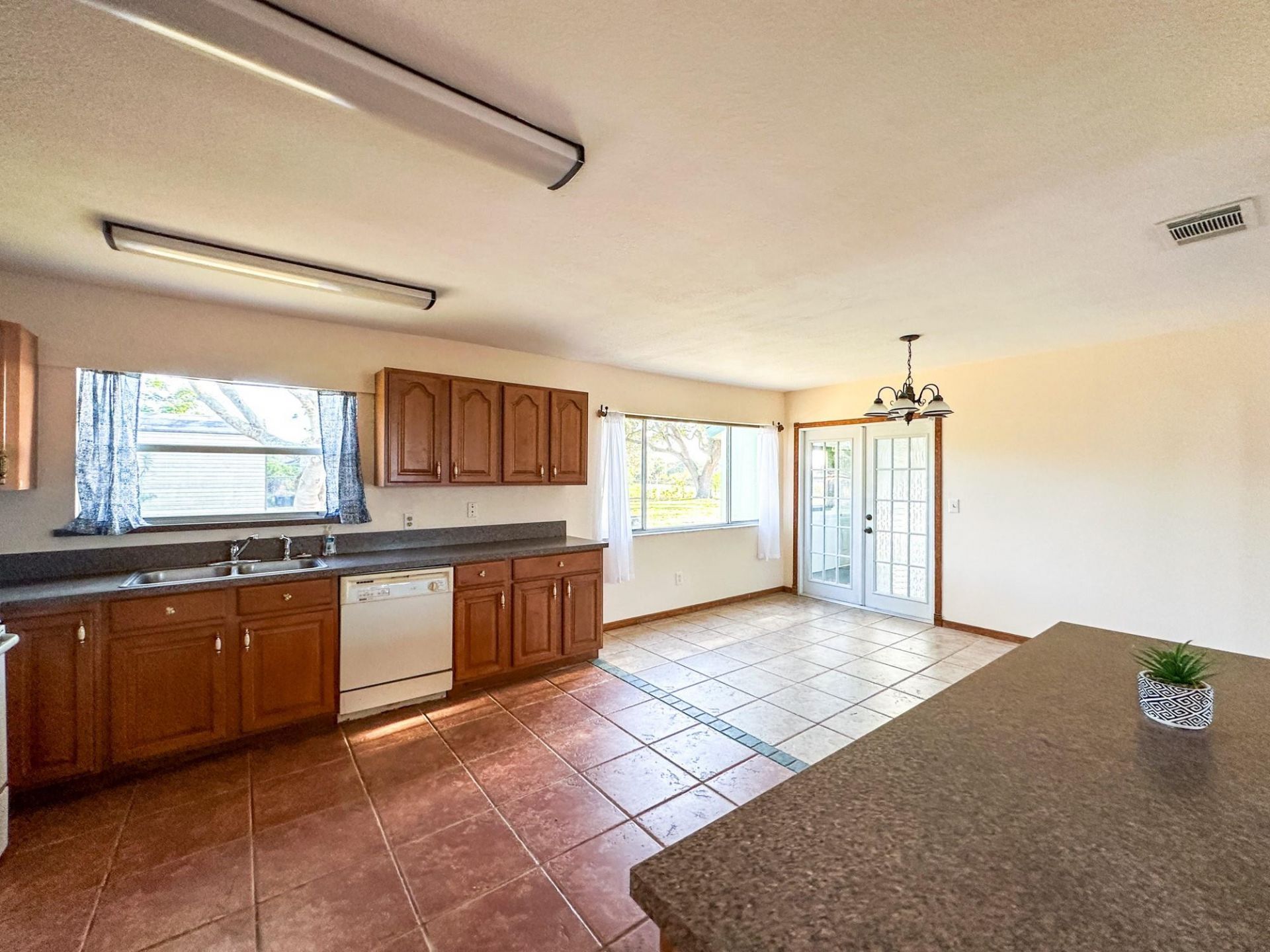 1382 SE Vestridge Lane, Port Saint Lucie, FL 34952 Photo