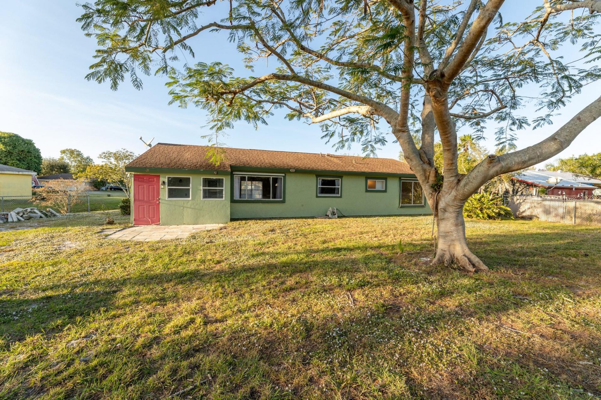 1382 SE Vestridge Lane, Port Saint Lucie, FL 34952 Photo