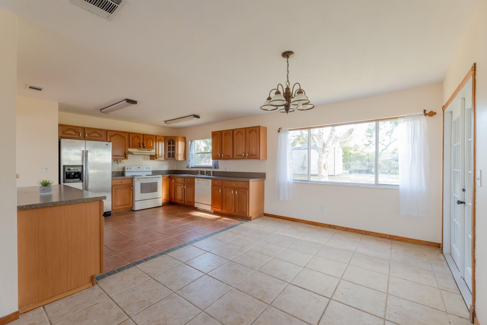 1382 SE Vestridge Lane, Port Saint Lucie, FL 34952 Photo