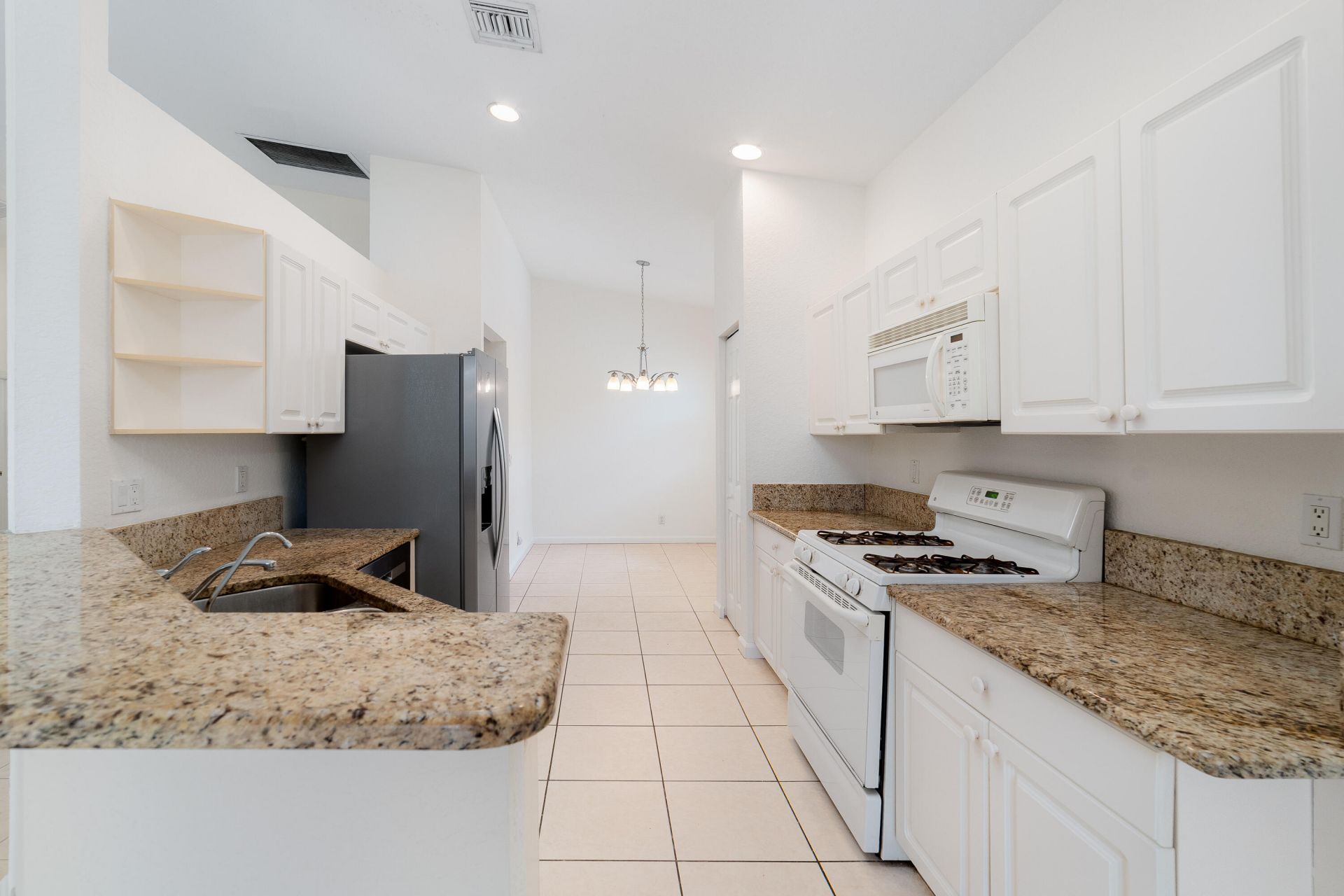 352 Springview Loop, Port Saint Lucie, FL 34986 Photo