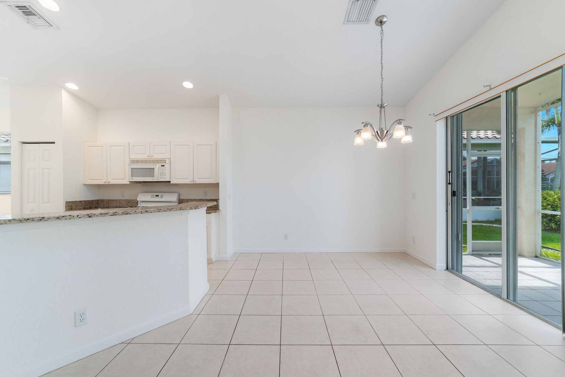 352 Springview Loop, Port Saint Lucie, FL 34986 Photo