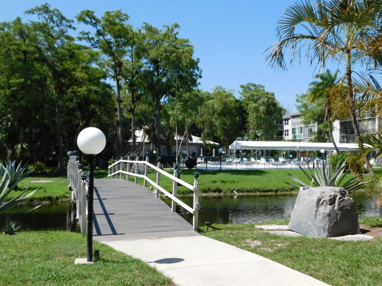 4851 NW 26th Court, Unit 443, Lauderdale Lakes, FL 33313 Photo
