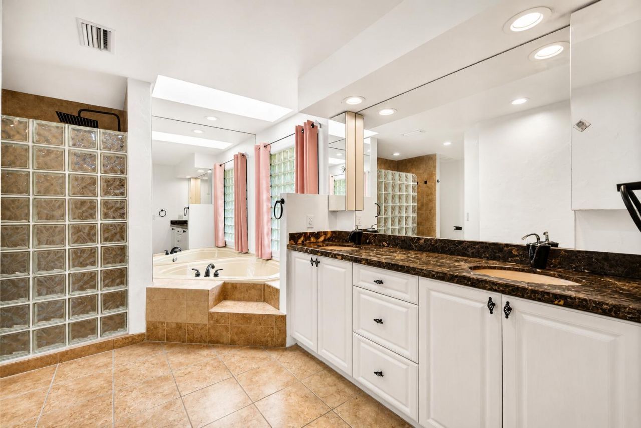 1180 SW Mirror Lake Cove, Port Saint Lucie, FL 34986 Photo