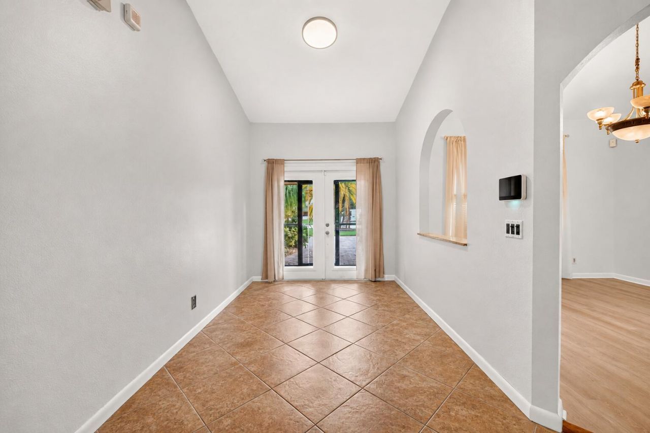 1180 SW Mirror Lake Cove, Port Saint Lucie, FL 34986 Photo