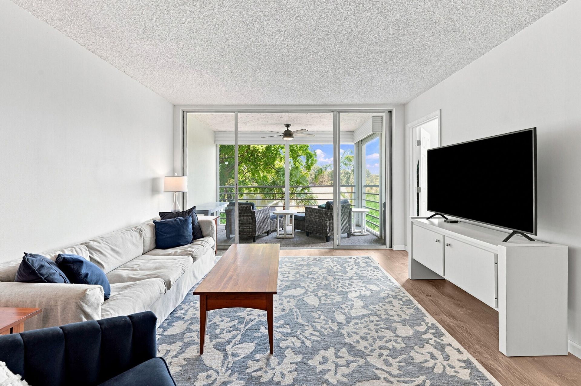 9440 Poinciana Place, Unit 314, Davie, FL 33324 Photo