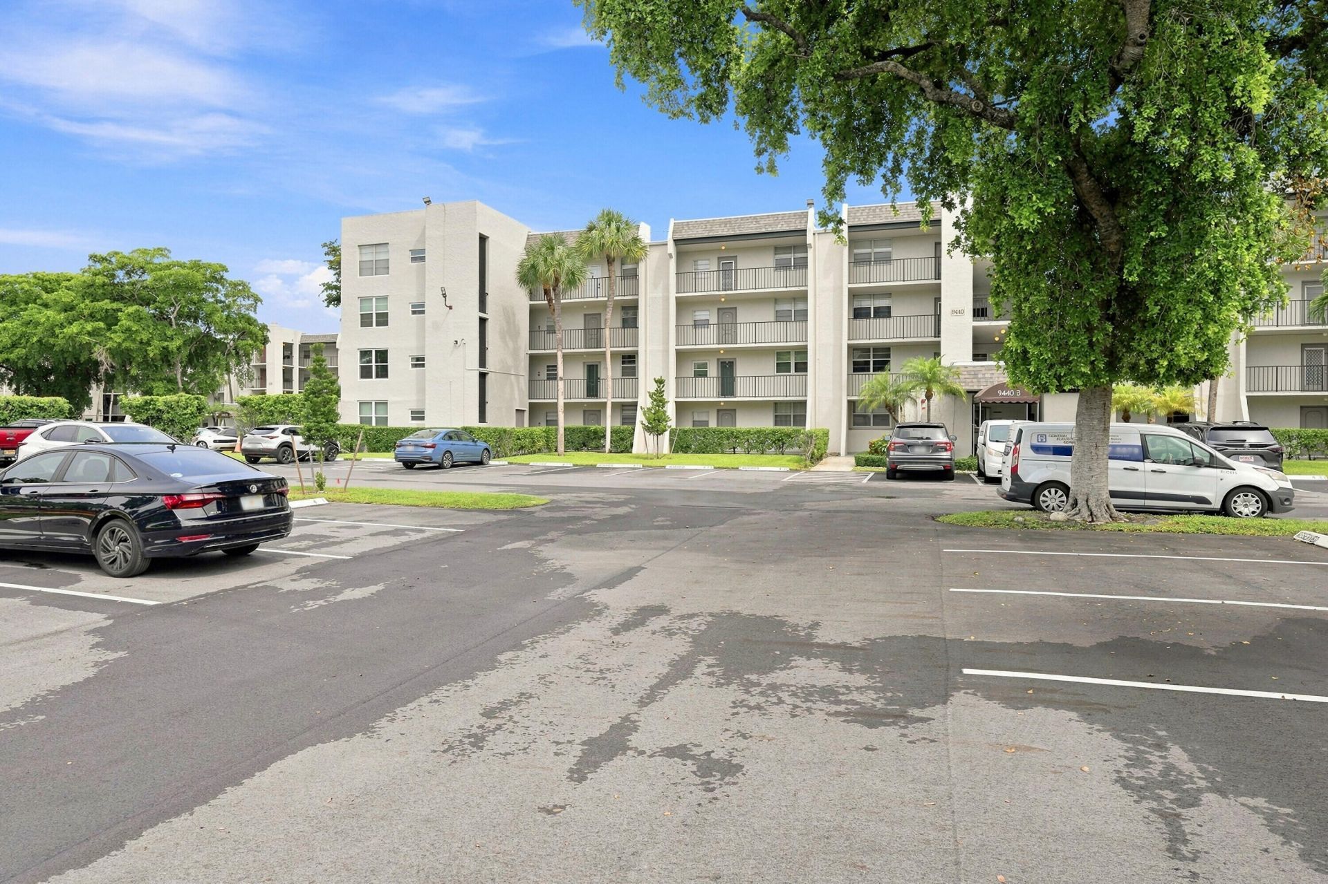9440 Poinciana Place, Unit 314, Davie, FL 33324 Photo