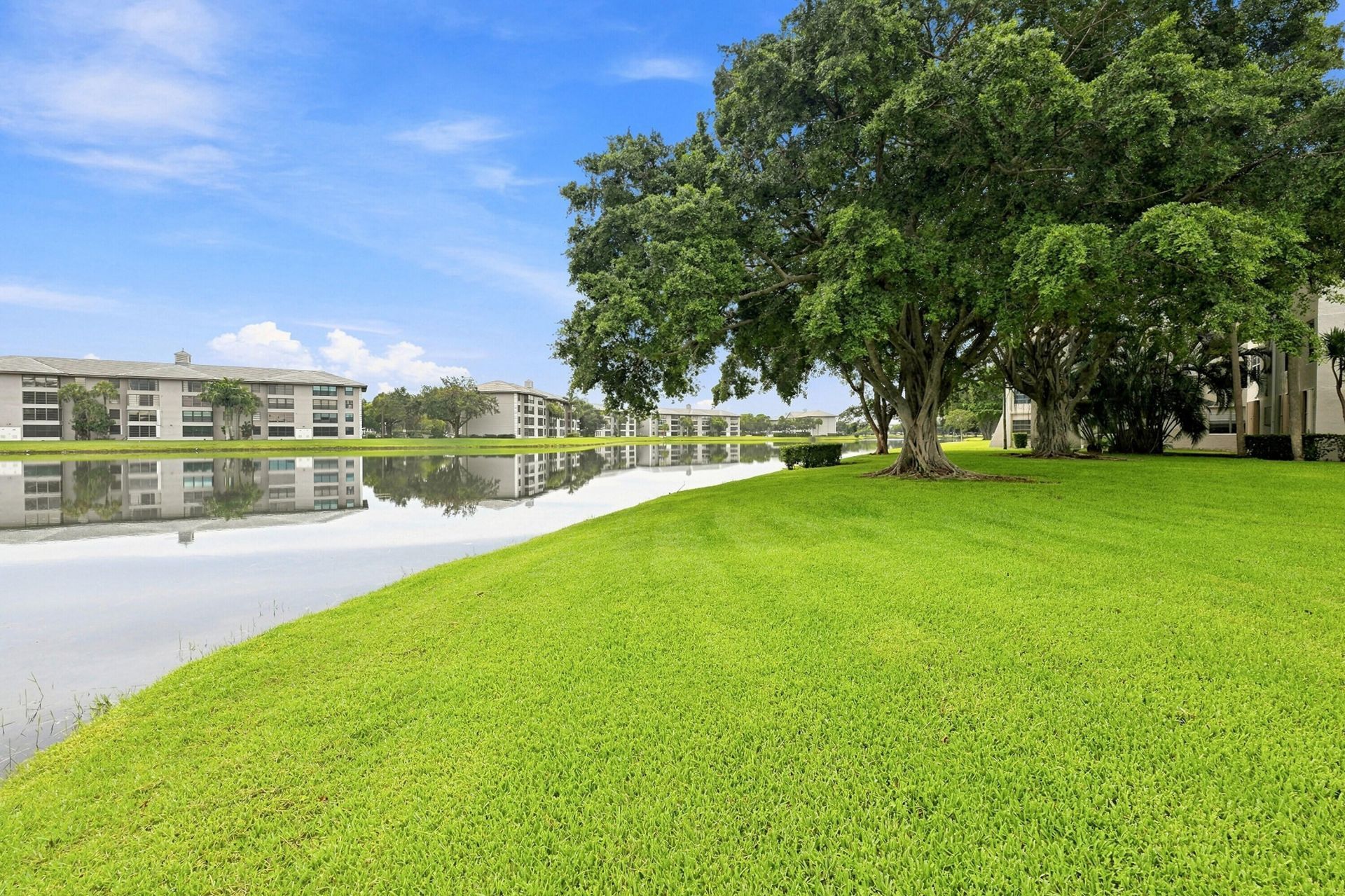 9440 Poinciana Place, Unit 314, Davie, FL 33324 Photo