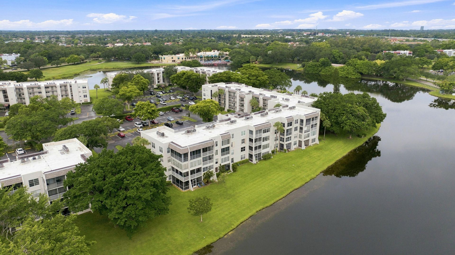 9440 Poinciana Place, Unit 314, Davie, FL 33324 Photo