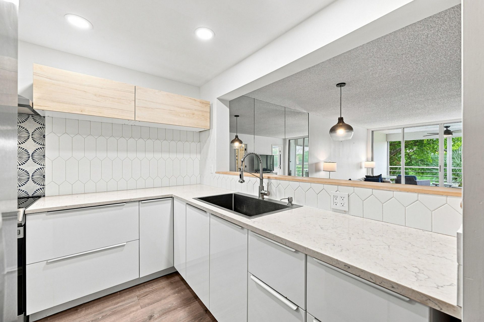 9440 Poinciana Place, Unit 314, Davie, FL 33324 Photo