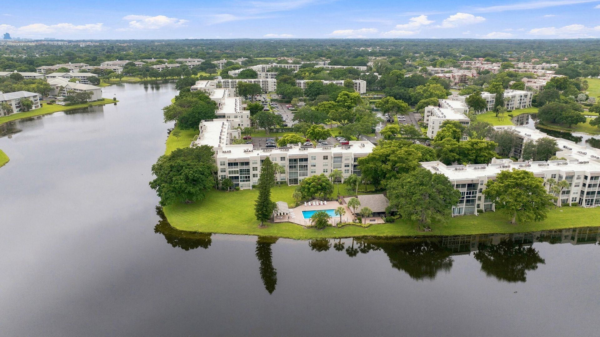 9440 Poinciana Place, Unit 314, Davie, FL 33324 Photo