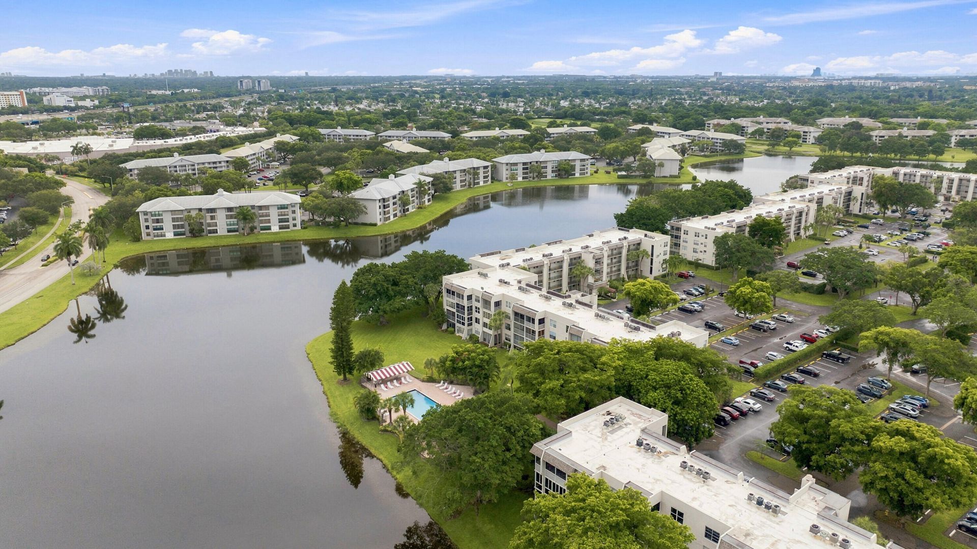 9440 Poinciana Place, Unit 314, Davie, FL 33324 Photo