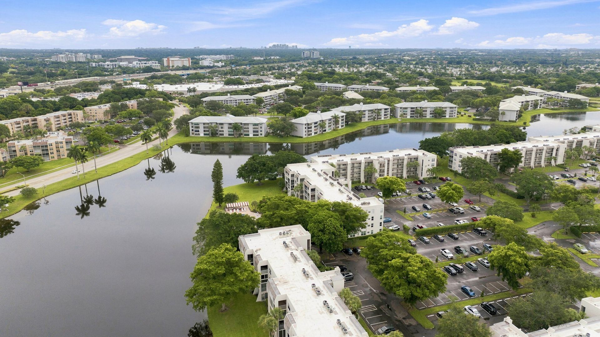 9440 Poinciana Place, Unit 314, Davie, FL 33324 Photo