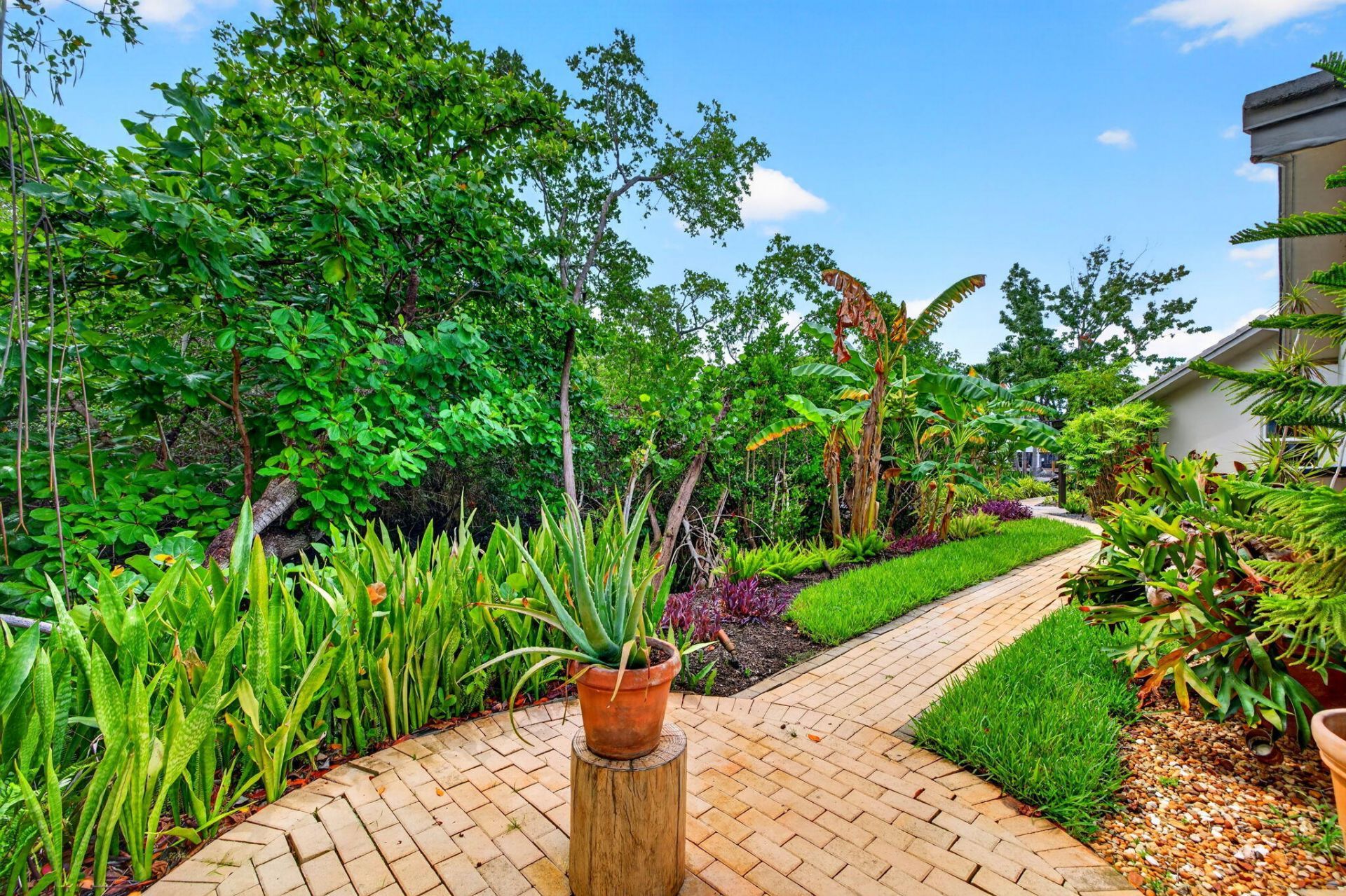 1948 NE 7th Terrace, Wilton Manors, FL 33305 Photo