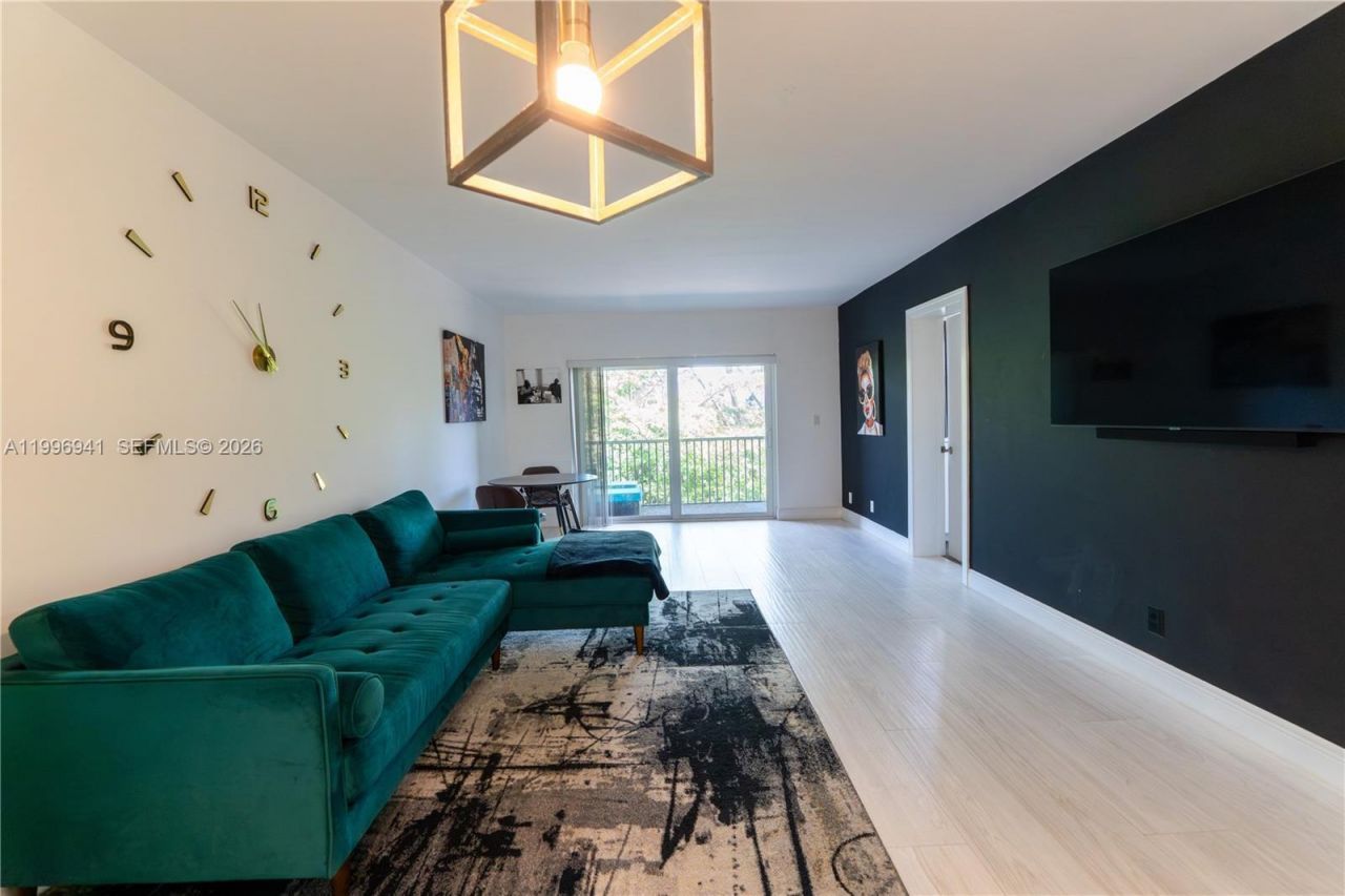 3900 NW 76th Avenue, Unit 212, Sunrise, FL 33351 Photo