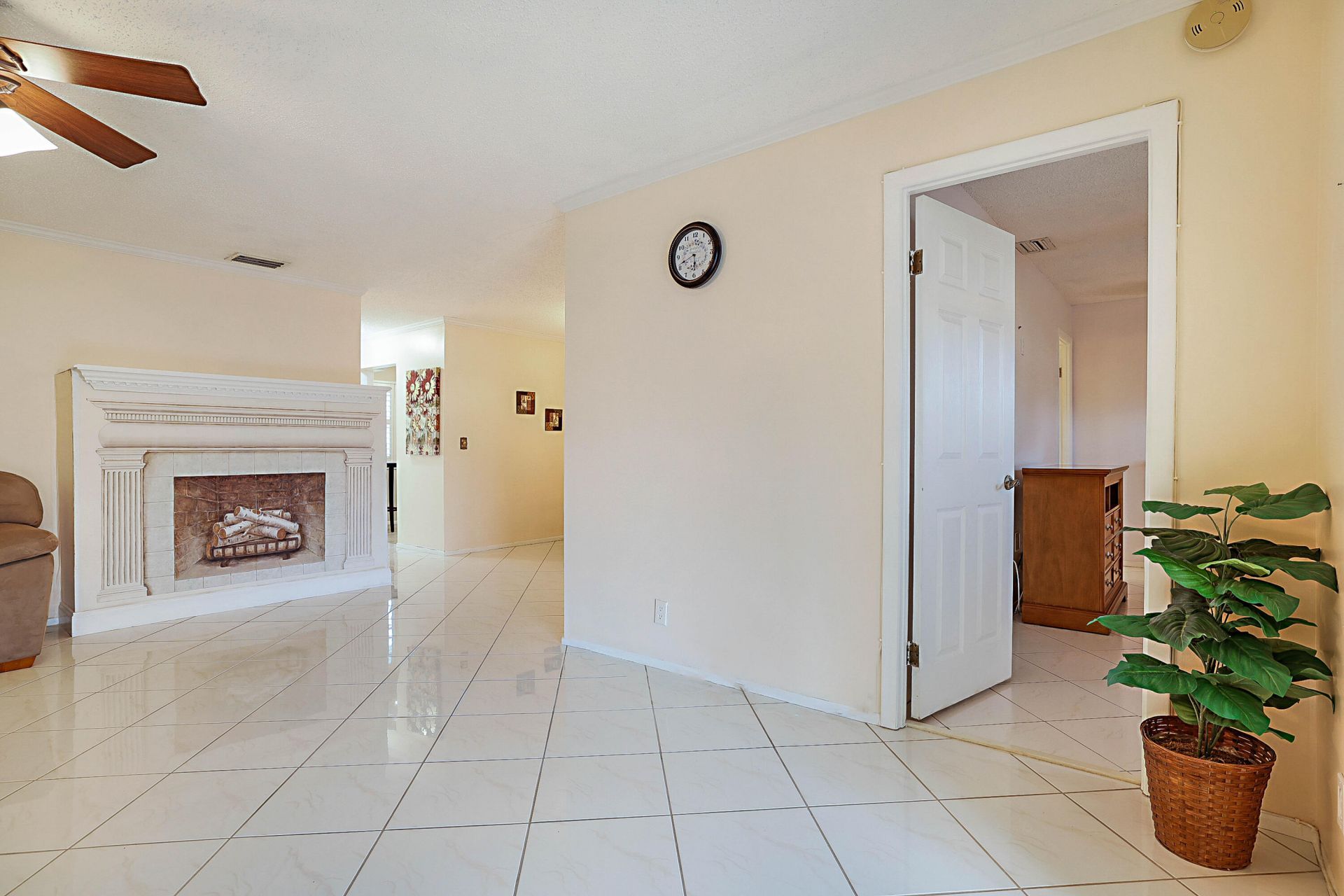 152 Lake Anne Drive, Unit 152, West Palm Beach, FL 33411 Photo