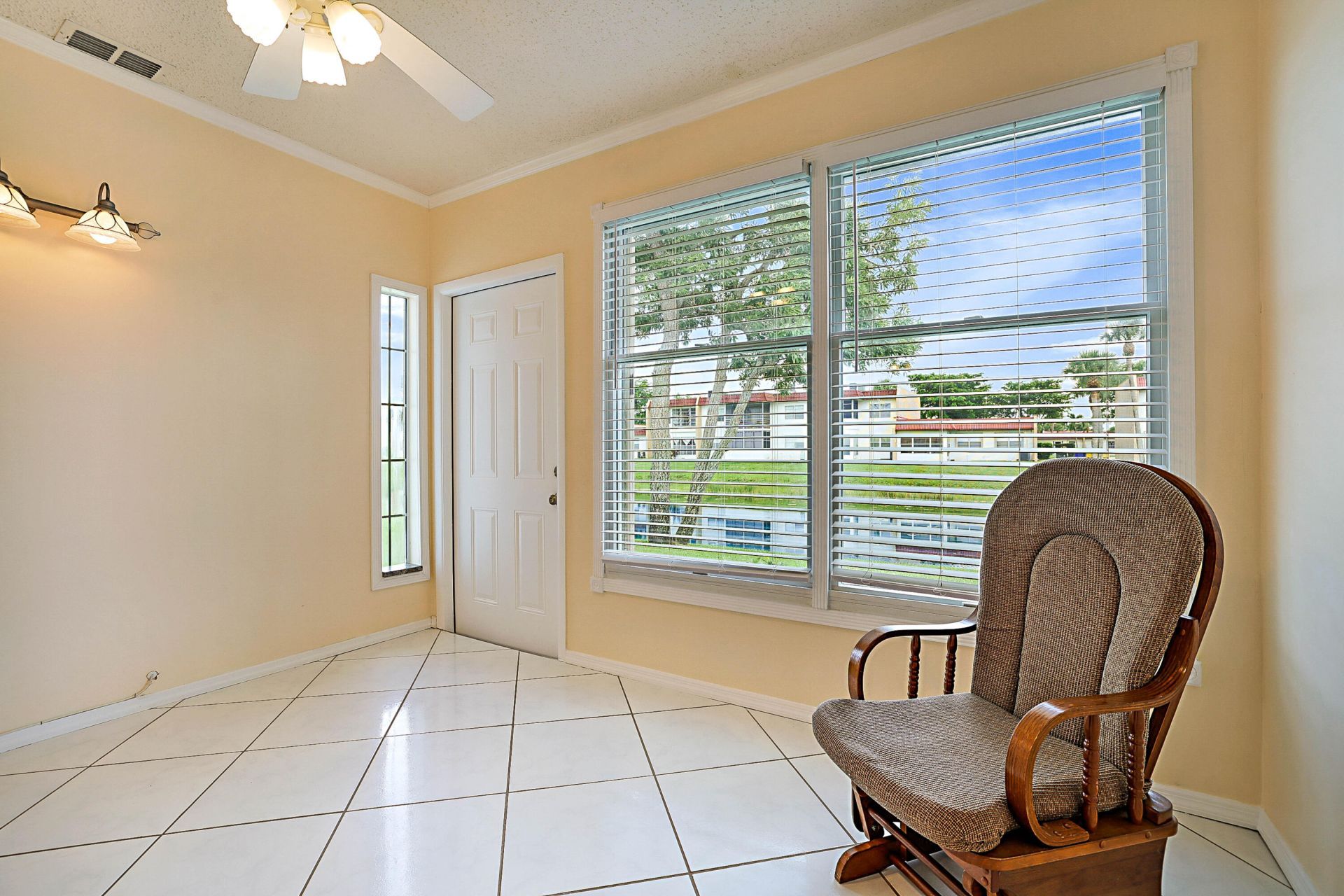 152 Lake Anne Drive, Unit 152, West Palm Beach, FL 33411 Photo