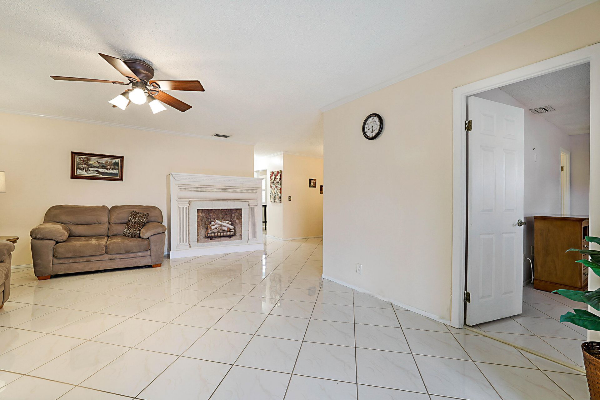 152 Lake Anne Drive, Unit 152, West Palm Beach, FL 33411 Photo