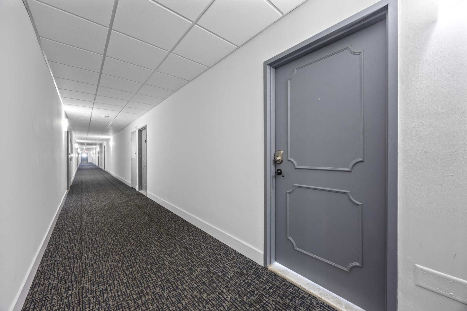 137 Golden Isles Drive, Unit 414, Hallandale Beach, FL 33009 Photo
