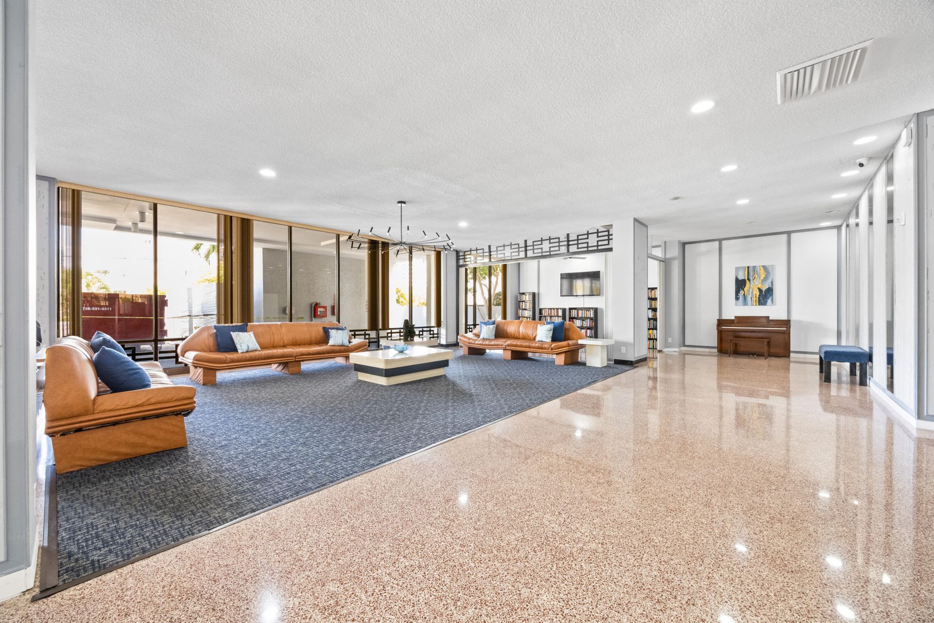 137 Golden Isles Drive, Unit 414, Hallandale Beach, FL 33009 Photo