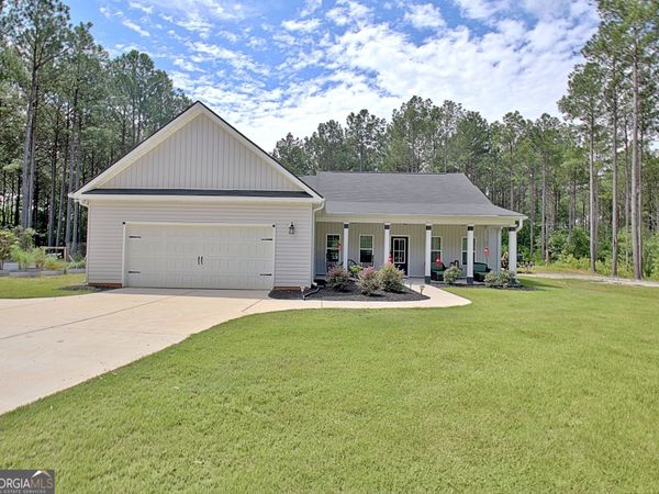 4141 Primrose Road, Grantville, GA 30220
