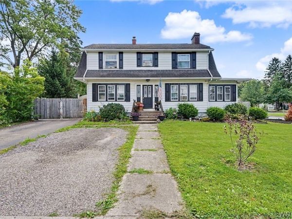 19 Vermont Street , Holland, NY 14080
