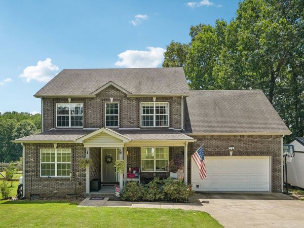 828 Seven Mile Ferry Rd , Clarksville, TN 37040