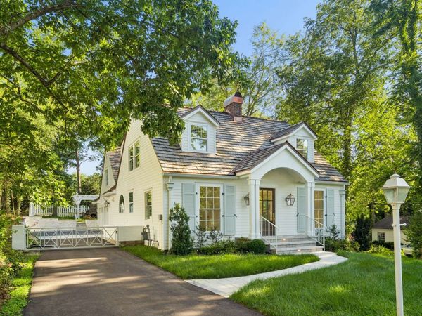 4401 Iroquois Ave , Nashville, TN 37205