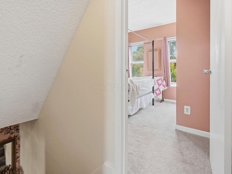 984 Highland Street , Columbus, OH 43201 Photo 26