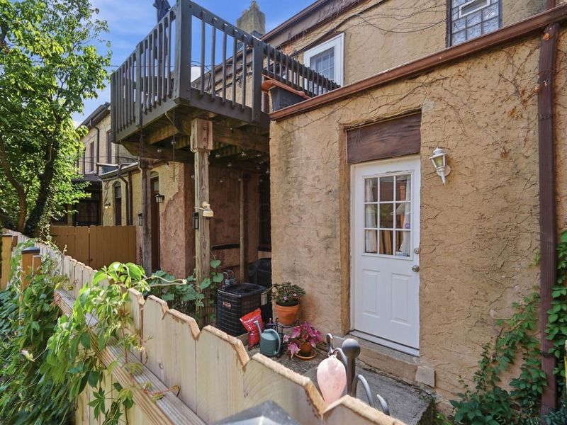 984 Highland Street , Columbus, OH 43201 Photo 49
