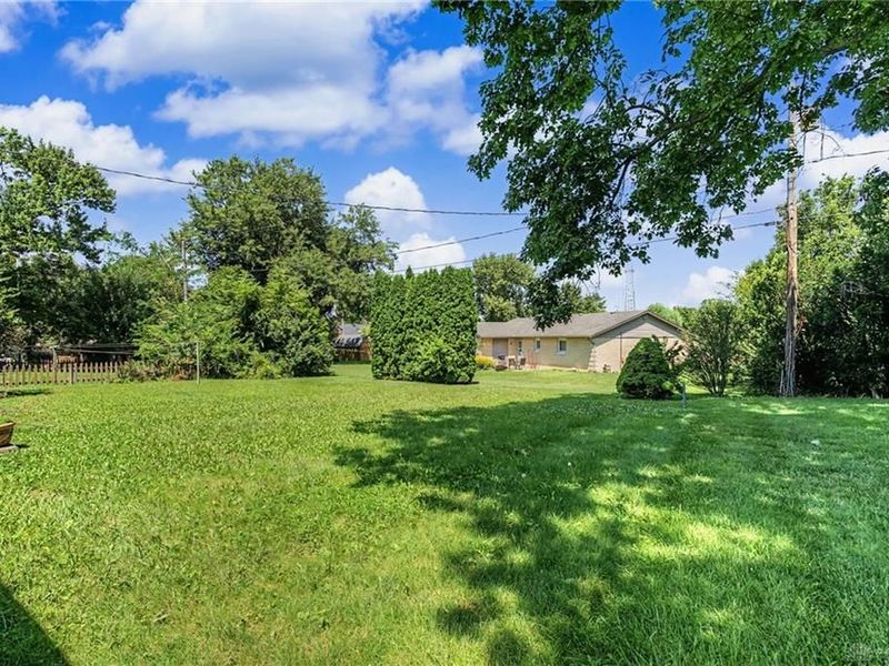 211 E Westbrook Road, Brookville, OH 45309 Photo 34