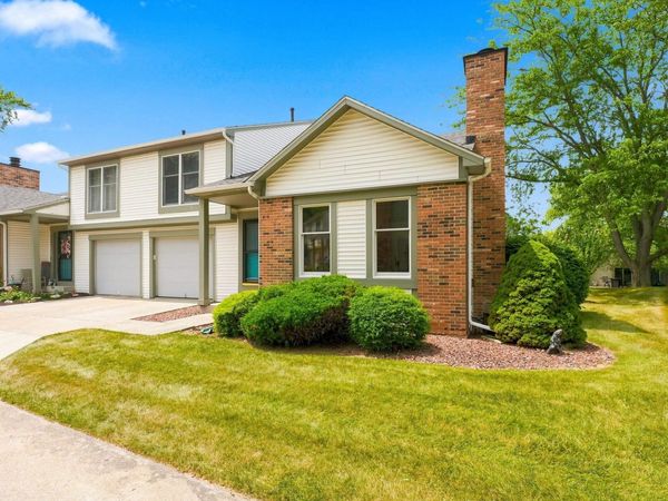 5005 Pinebrook Drive, Fort Wayne, IN 46804