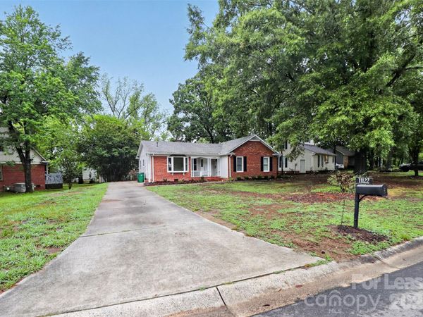 11122 Five Cedars Road , Charlotte, NC 28226
