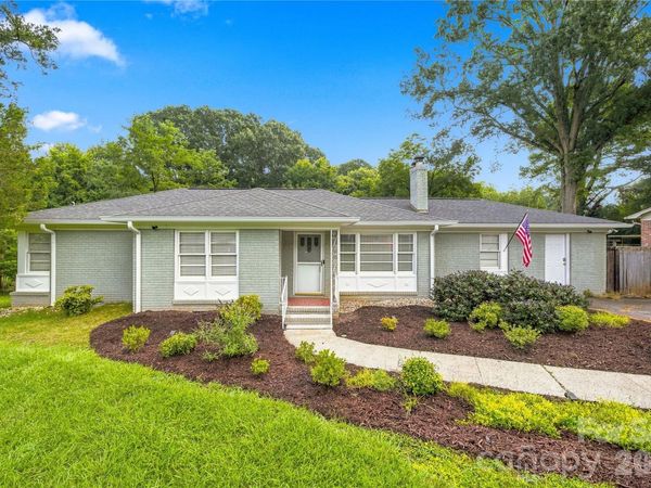 6142 King George Drive, Charlotte, NC 28213