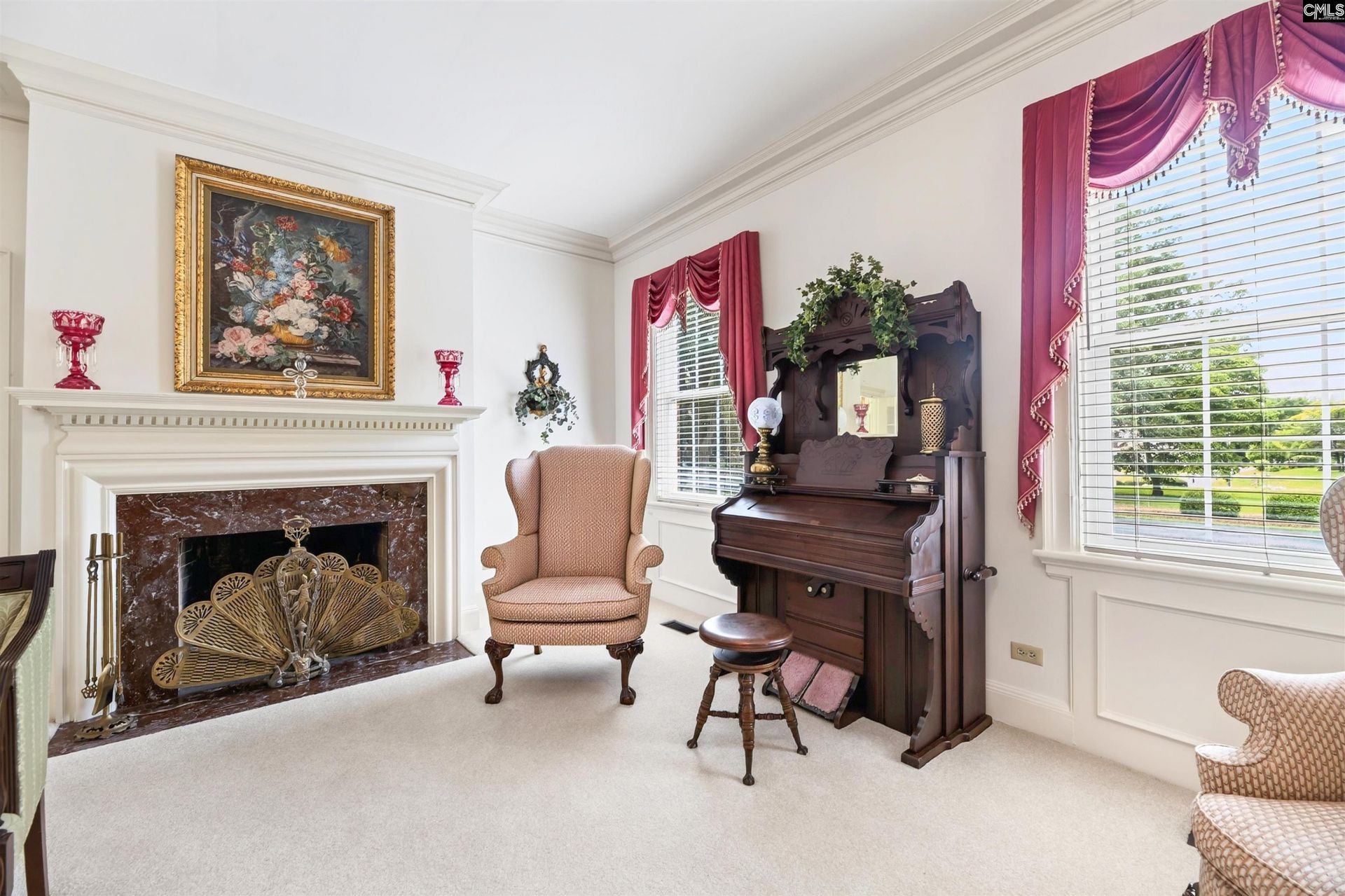 2418 Broughton Photo 13