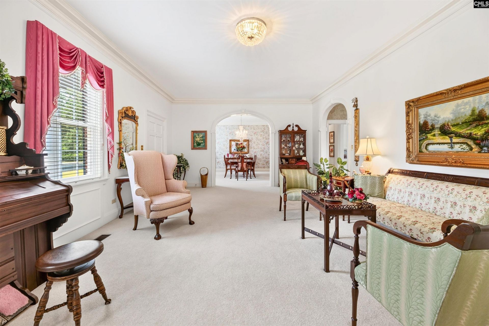 2418 Broughton Photo 14