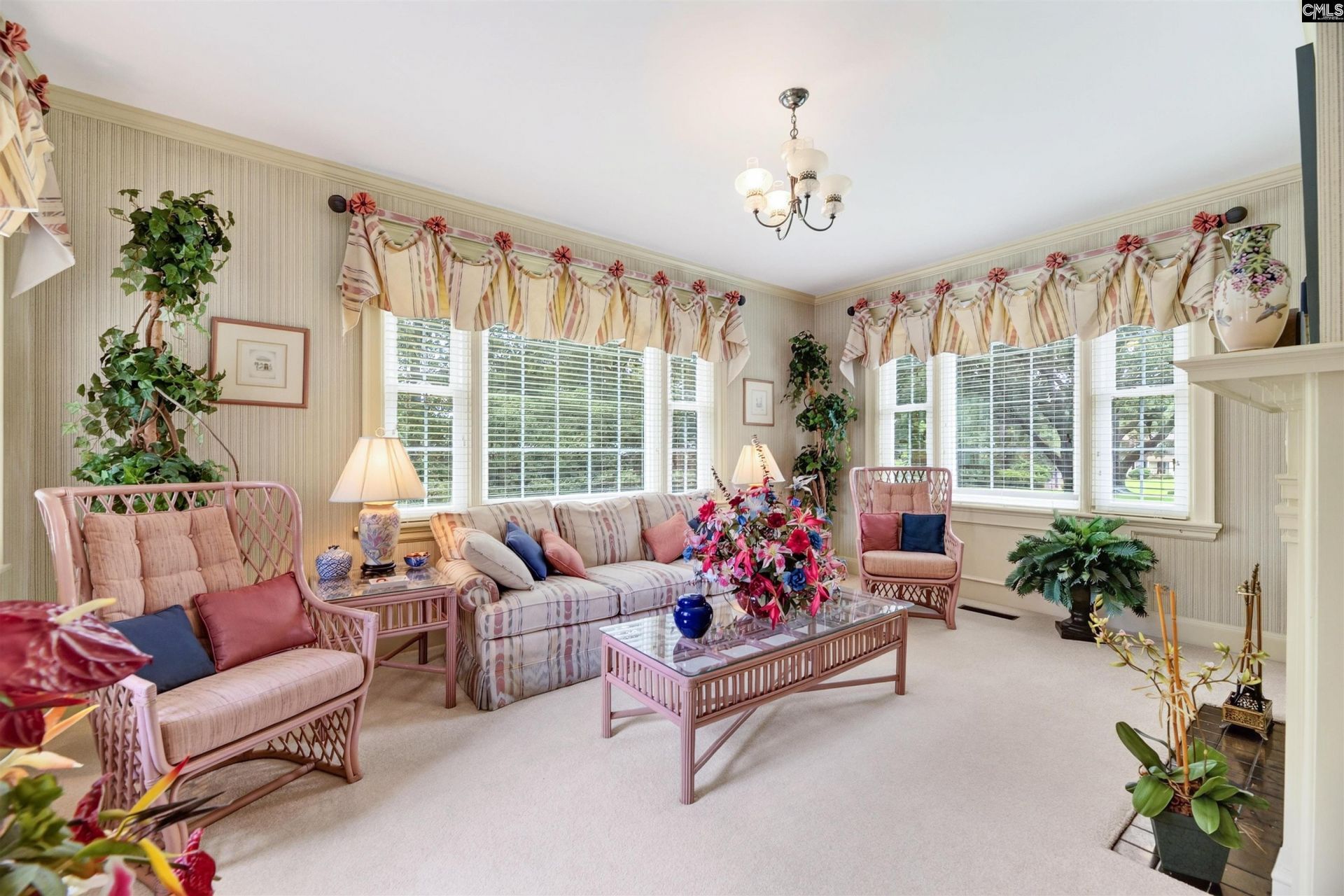 2418 Broughton Photo 17