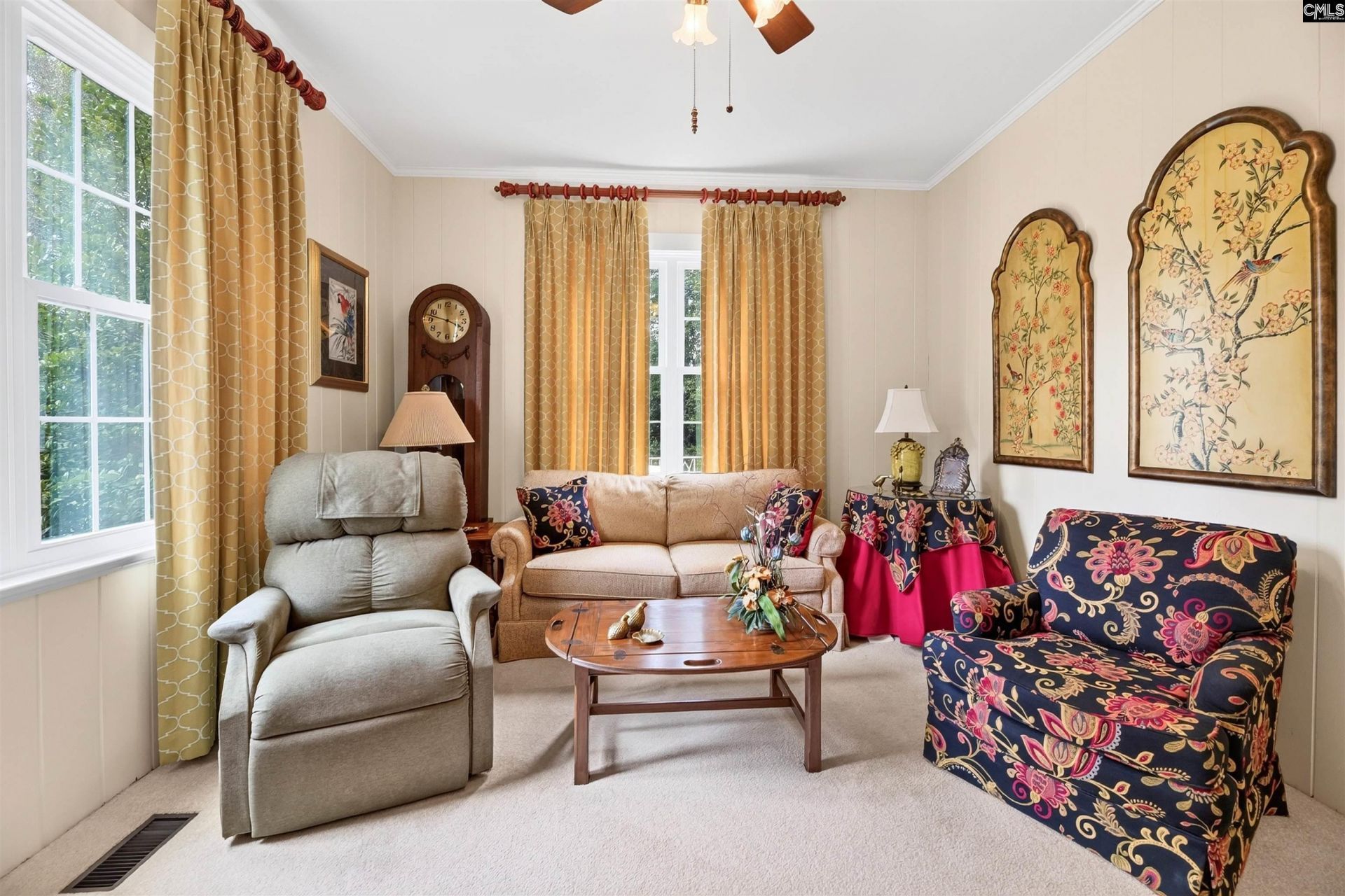 2418 Broughton Photo 20