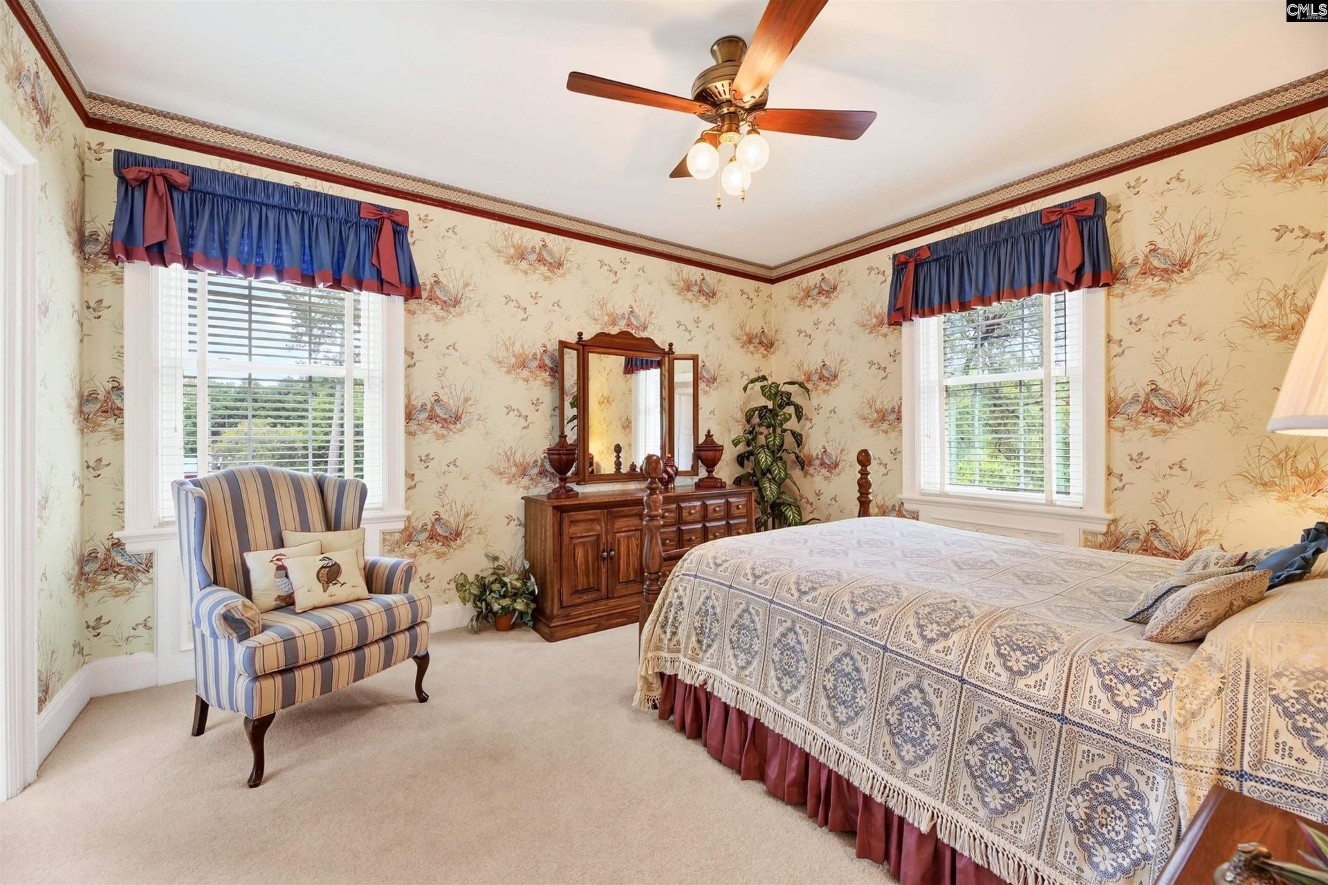 2418 Broughton Photo 23