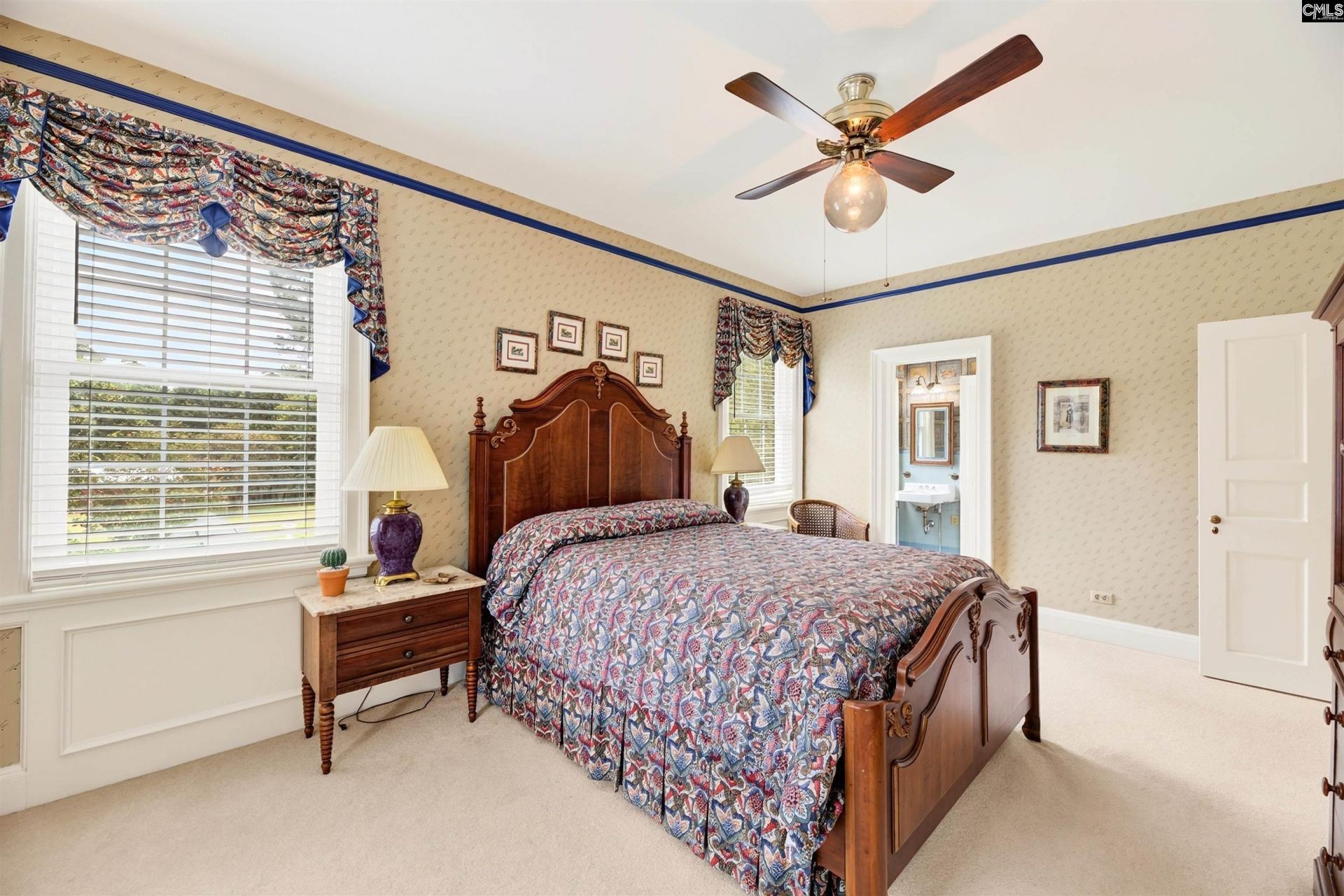 2418 Broughton Photo 28