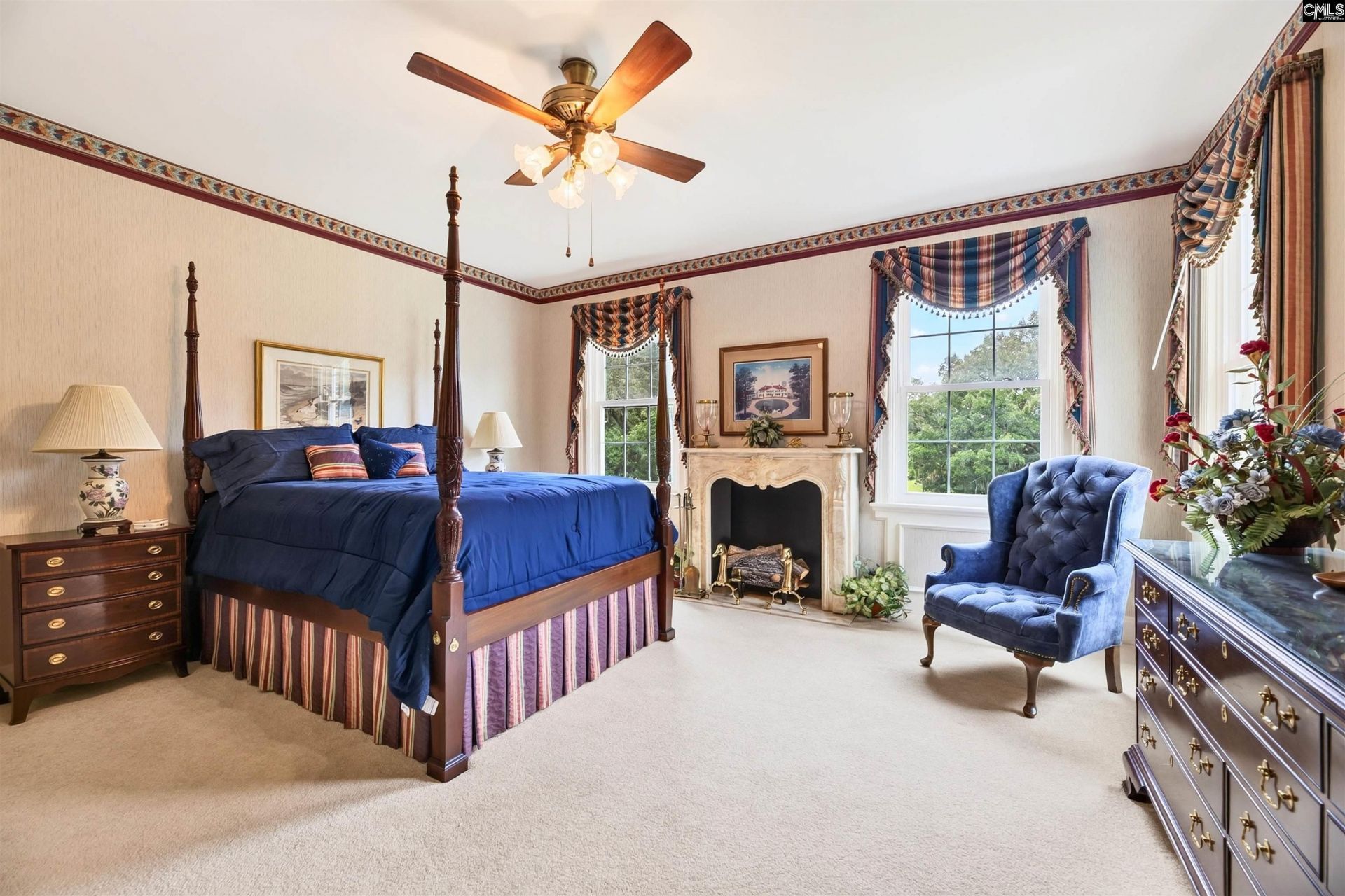 2418 Broughton Photo 31