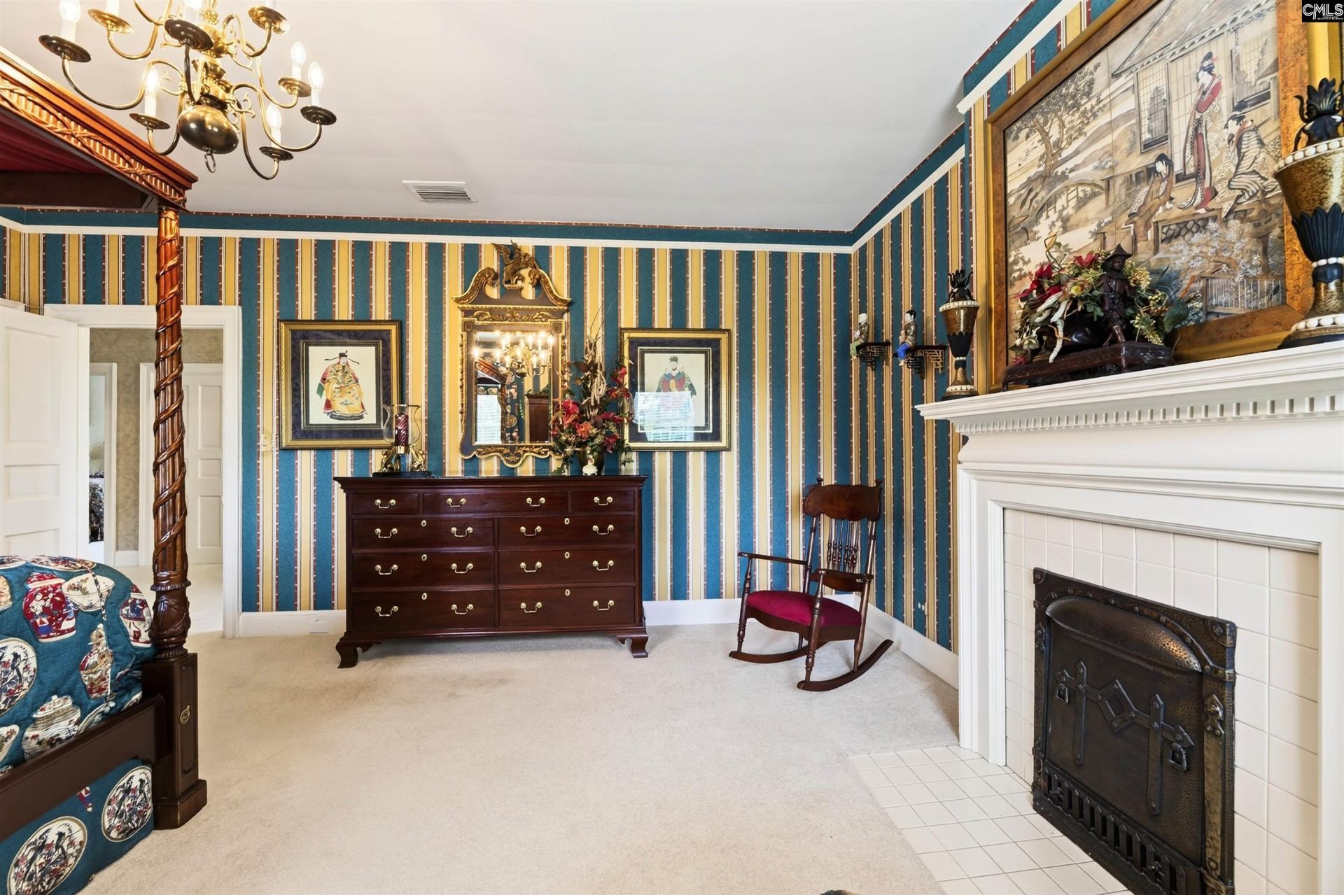 2418 Broughton Photo 34