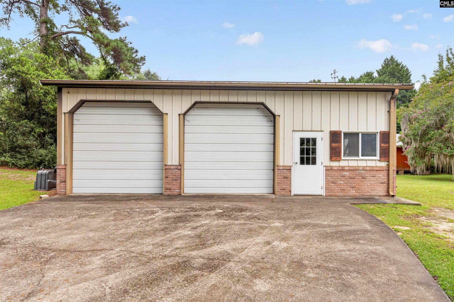 2418 Broughton Photo 40