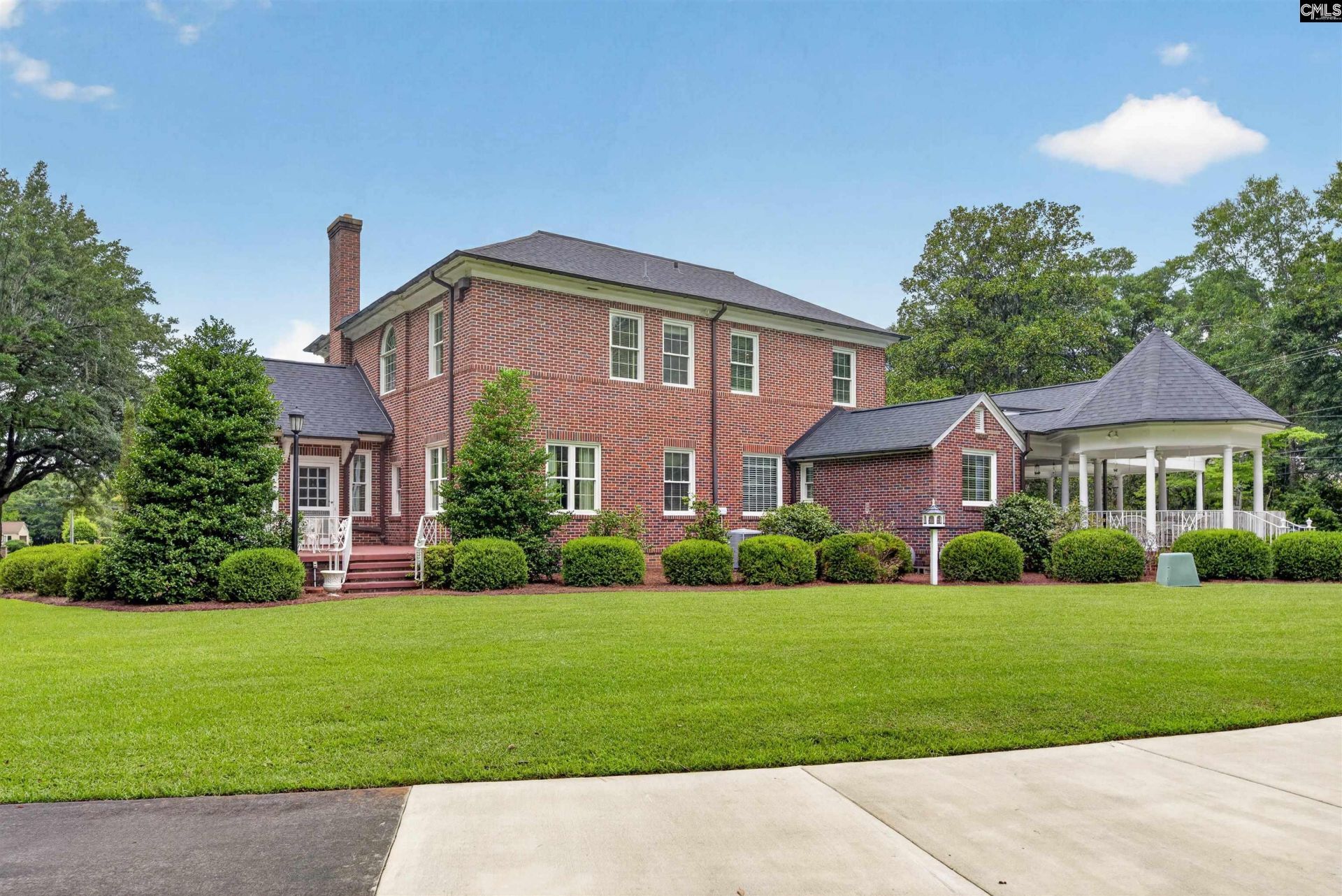 2418 Broughton Photo 43