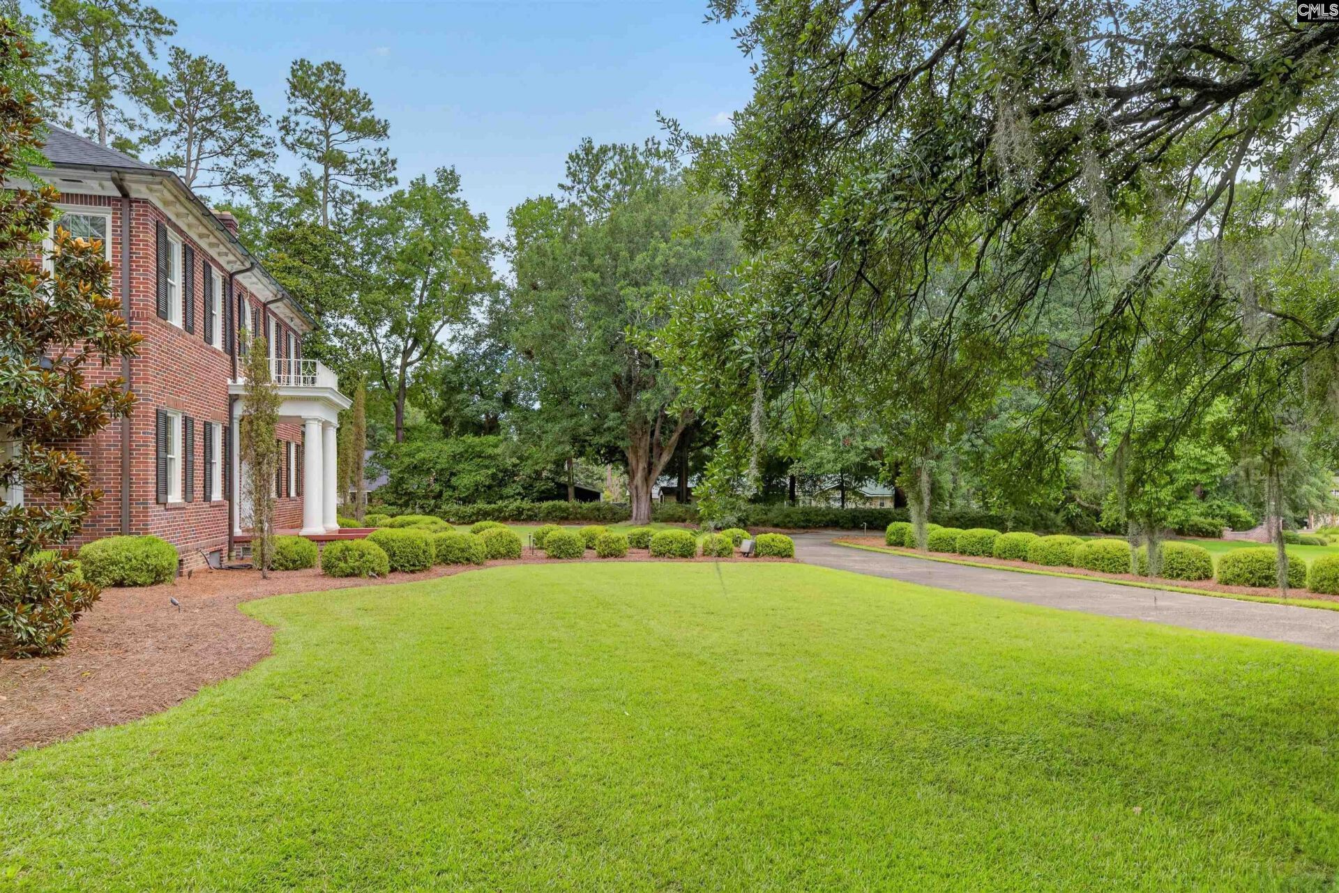 2418 Broughton Photo 45