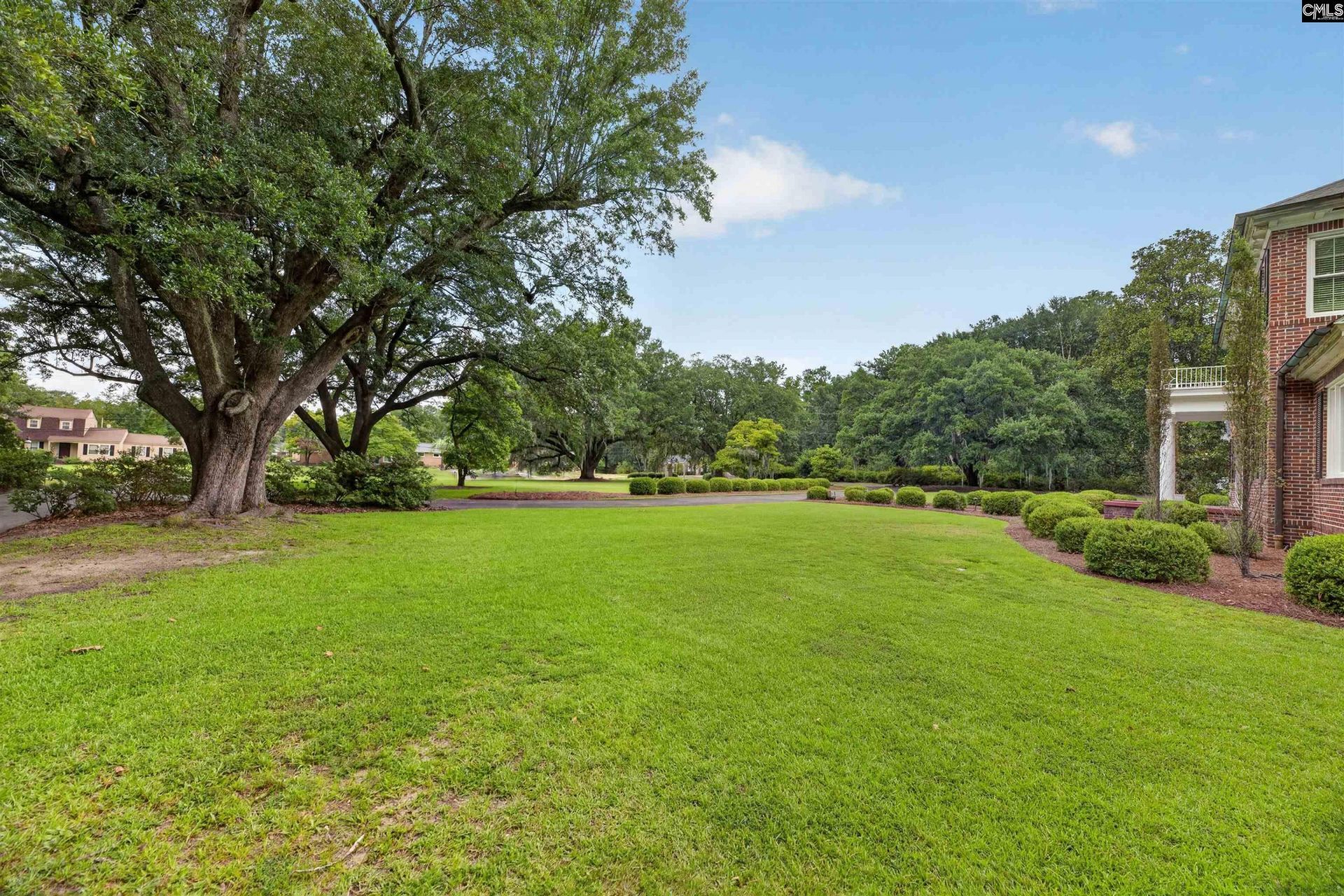 2418 Broughton Photo 47