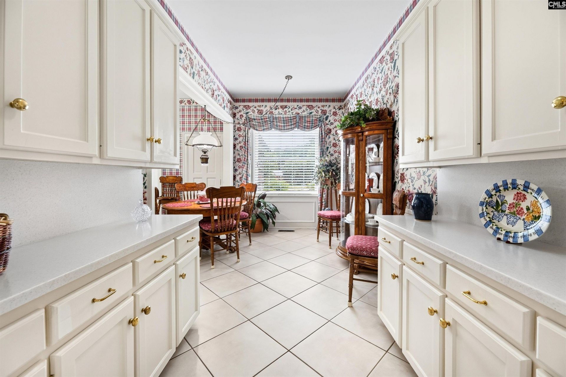 2418 Broughton Photo 8