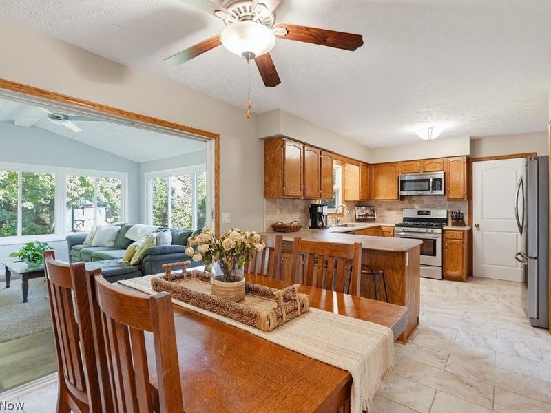 5078 Fox Ridge Drive , Green, OH 44720 Photo 10